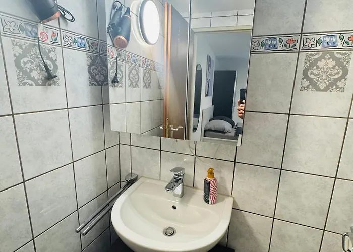 Privates Mit Doppelbett * Koblenz